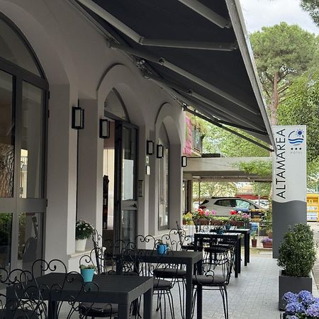 Hotel Altamarea Misano Adriatico Exterior foto